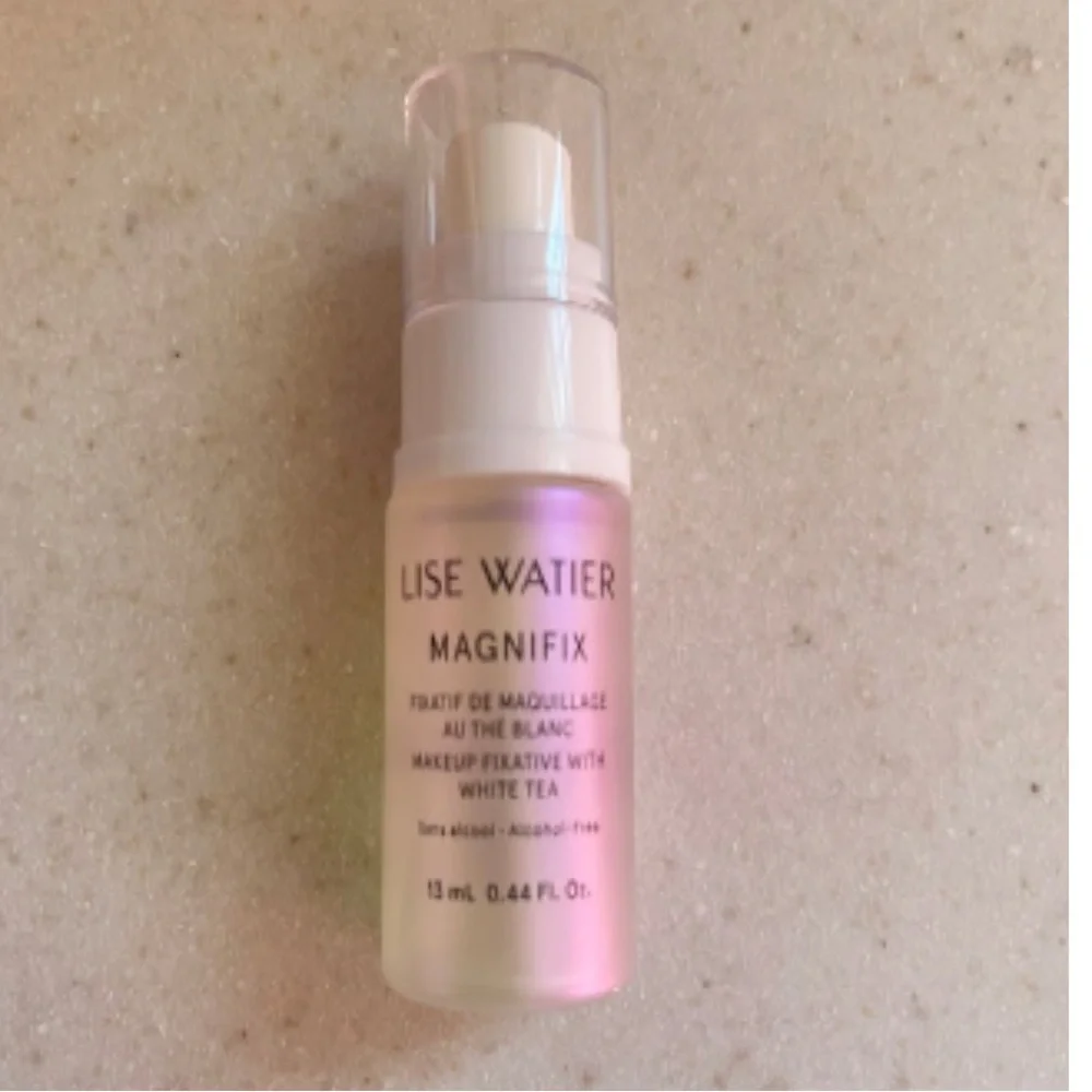 NWT Lise Watier Magnafix White Tea Setting Spray Deluxe Travel Size 1 ounce